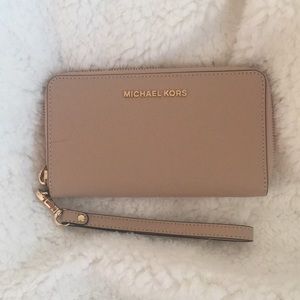 NWT MICHAEL KORS WRISTLET
